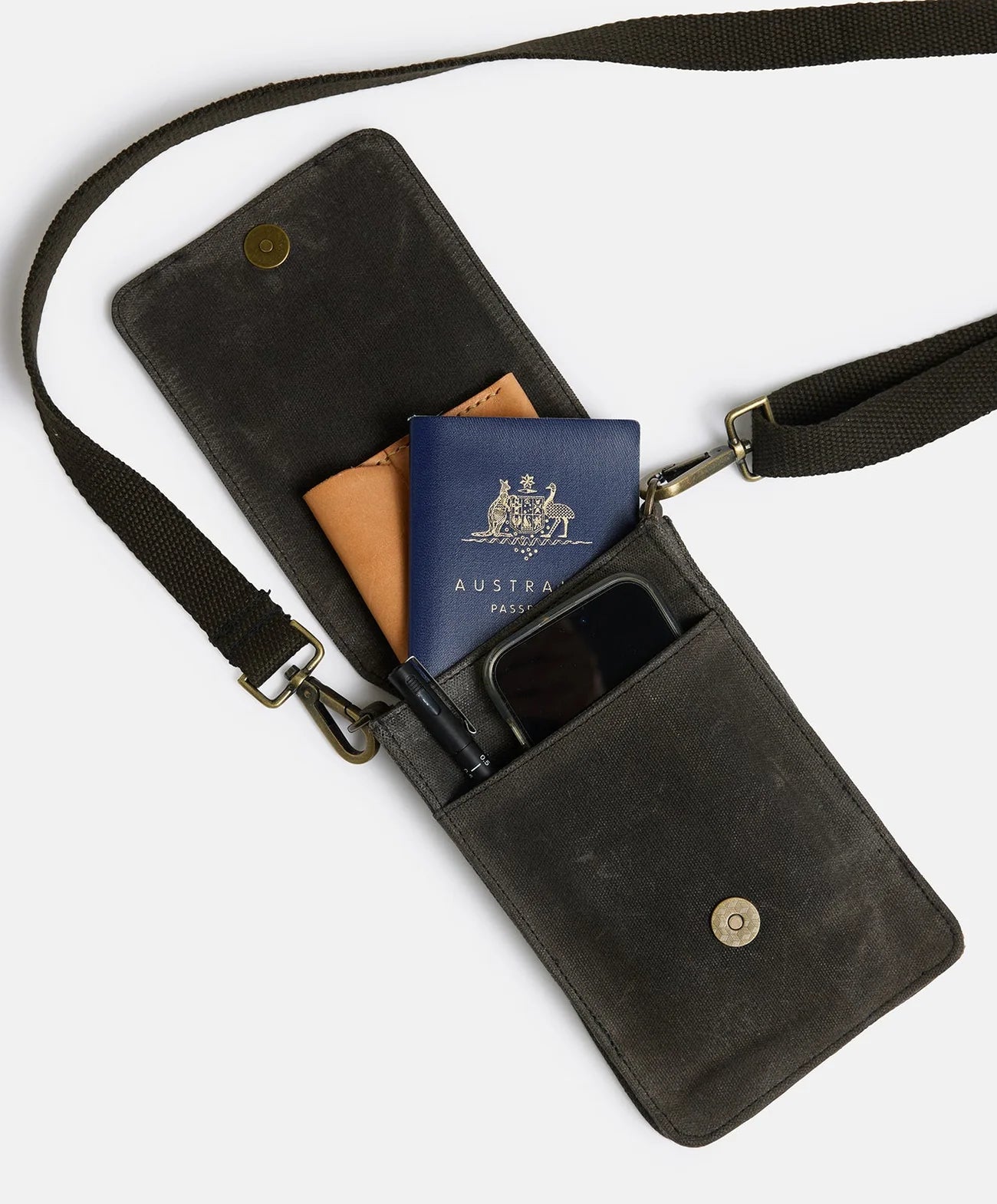 pony rider slow road phone satchel | black