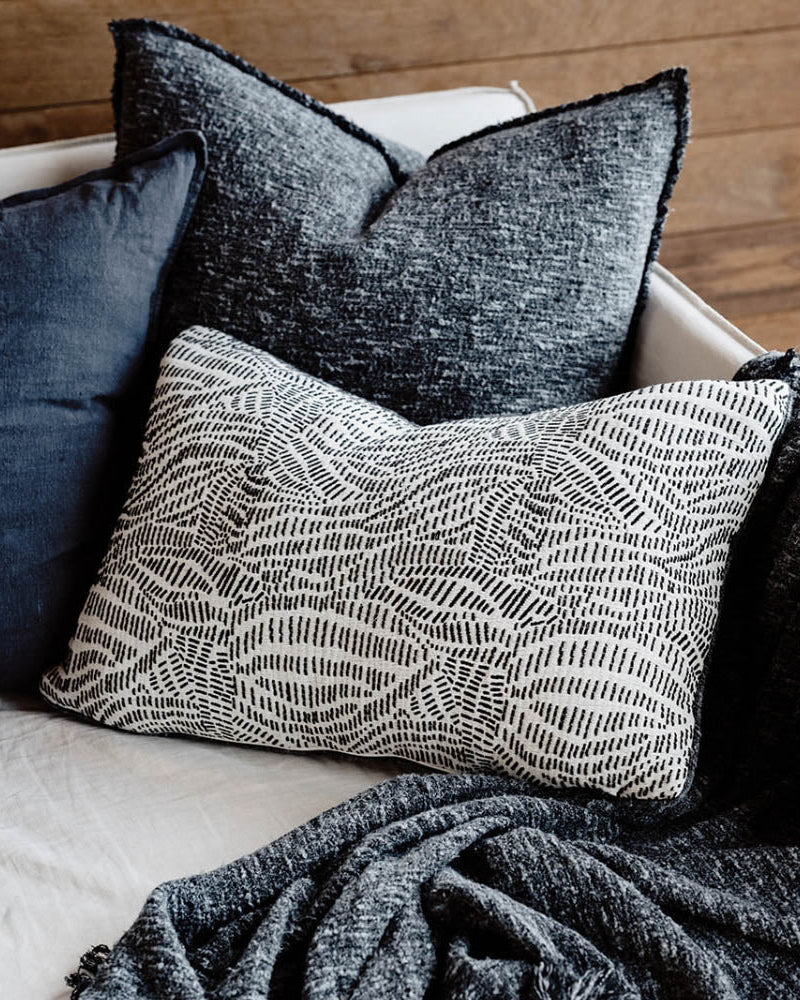 Hana Cushion | Jacquard