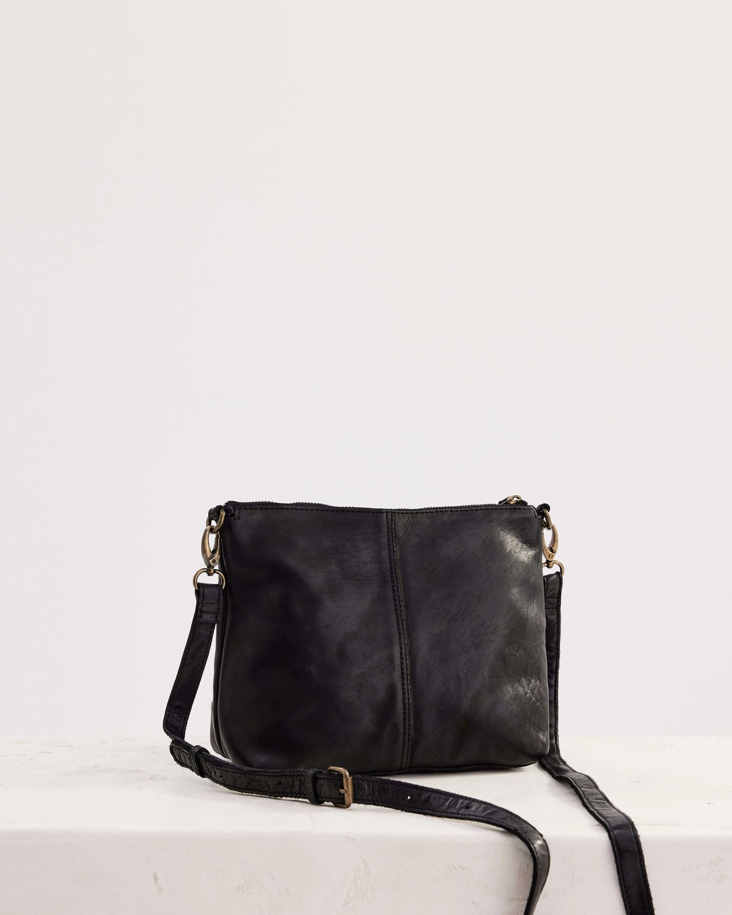 Juju & Co Large Essential Pouch - Black