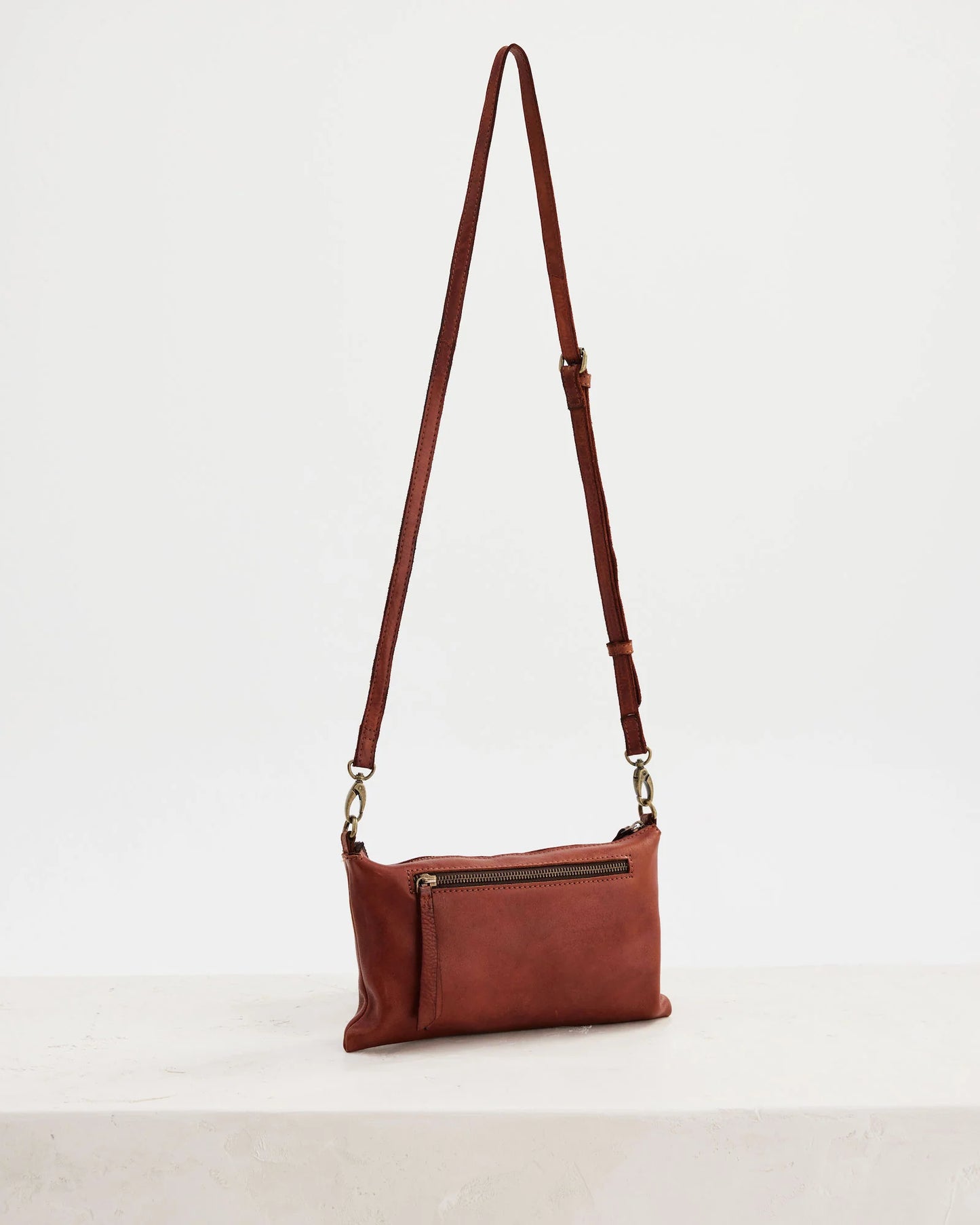Juju & Co Monterey Crossbody - Cognac