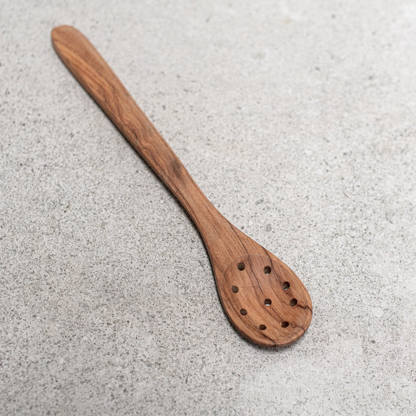 Heaven in Earth | Spoon Olive Wood Hold