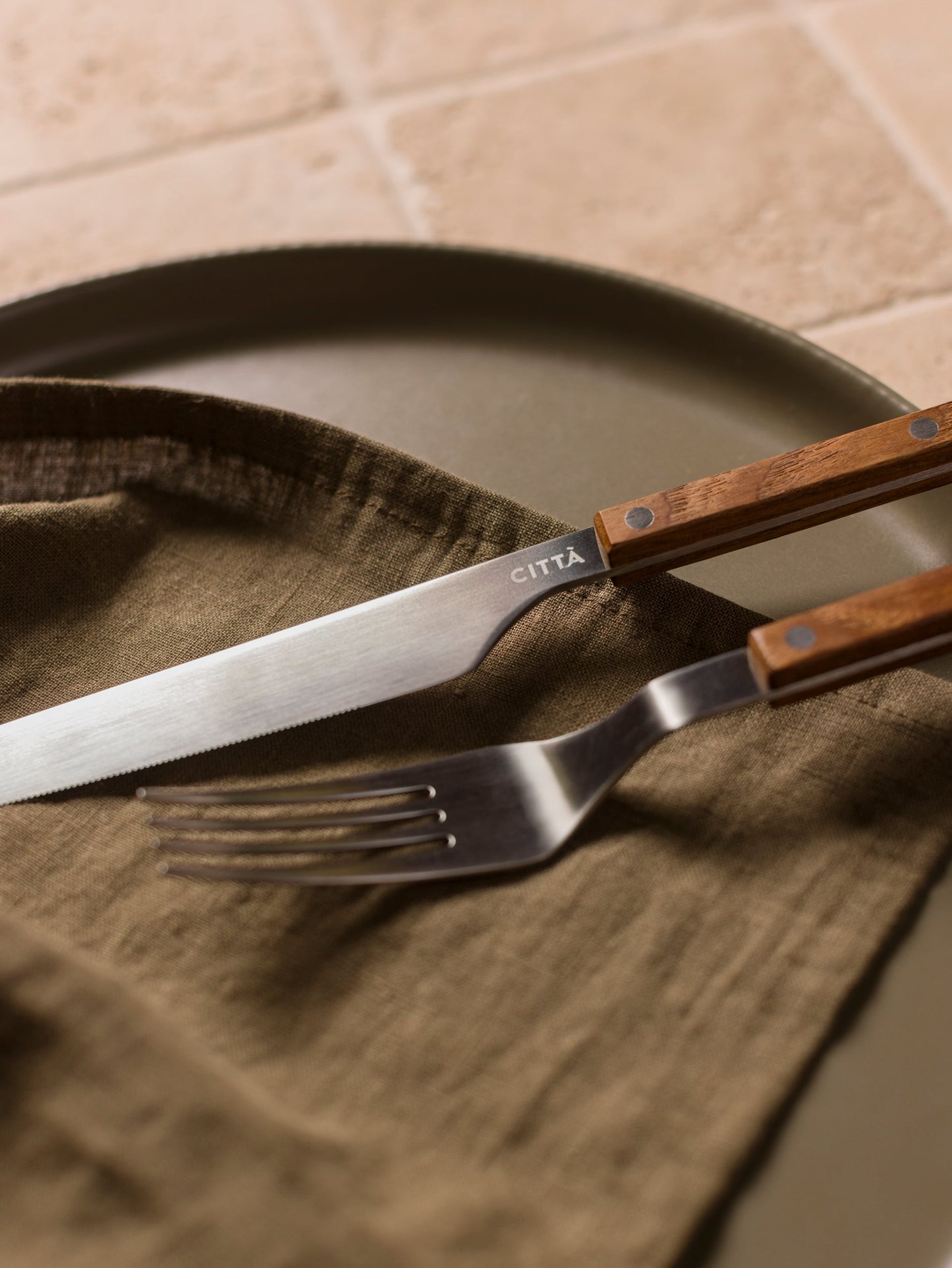 Tavolo Cutlery Set | 16 | Maple