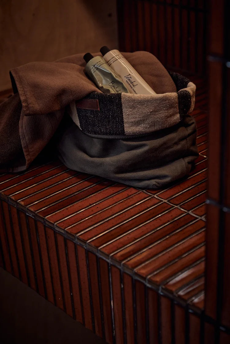 Saarde Journey Canvas Makeup Bag - Terracotta