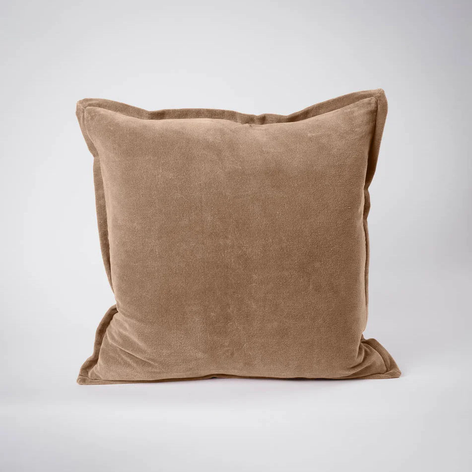 Evelyn Velvet Cushion / Natural