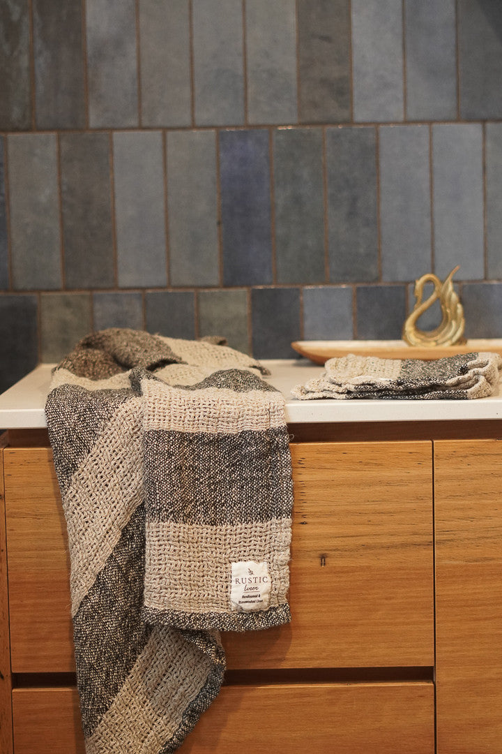 Loom Linen Hand Towel | Natural Black