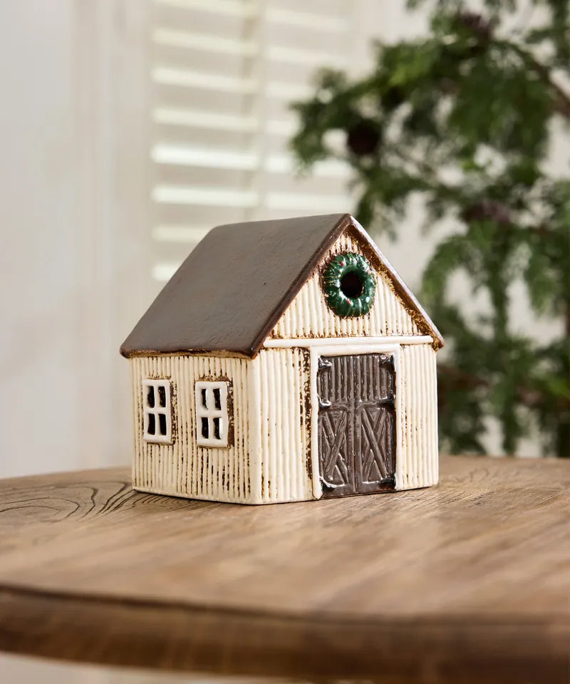 Nordgard Stable with Wreath