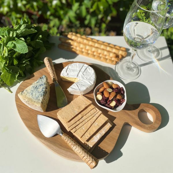 Attic Teak Platter w | Handle