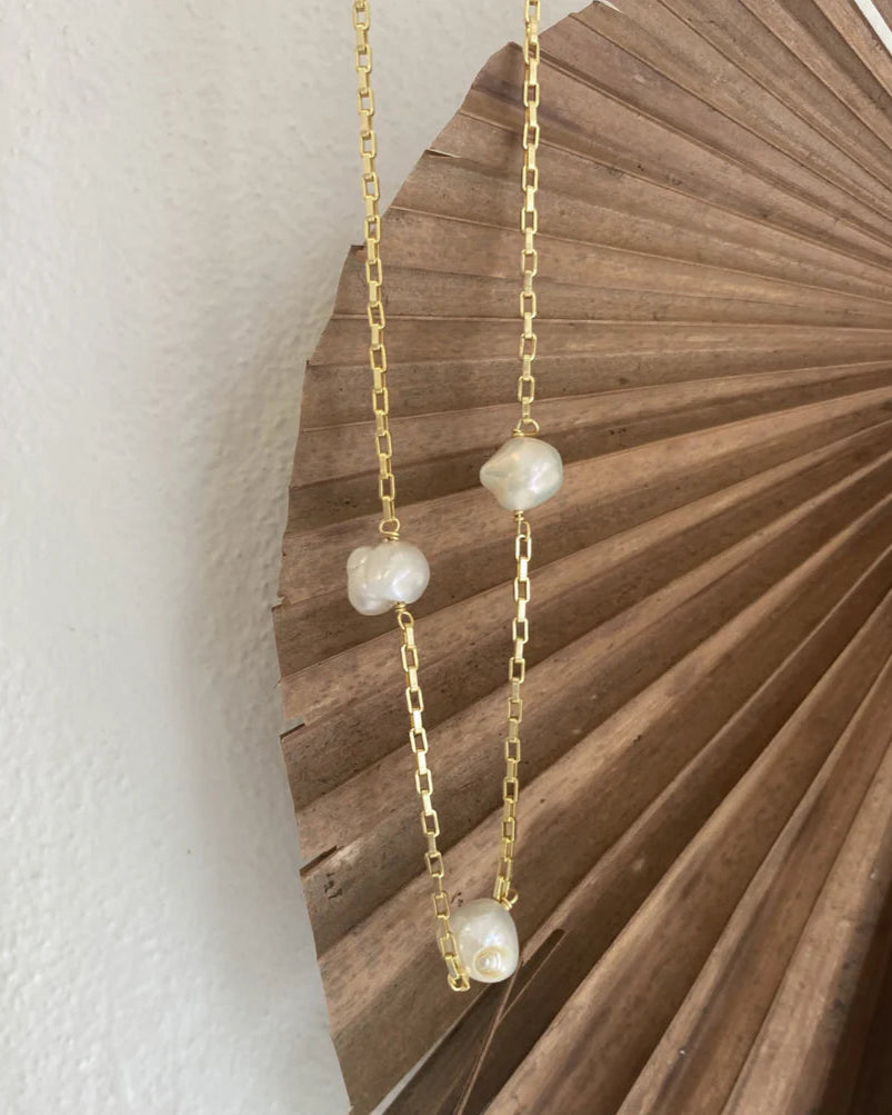 Inartisan | Padme Pearl Trio Necklace Gold