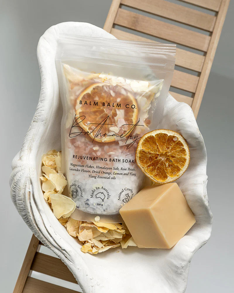 Balm Balm Co Bathometry Rejuvenating Bath Soak - Creamy White