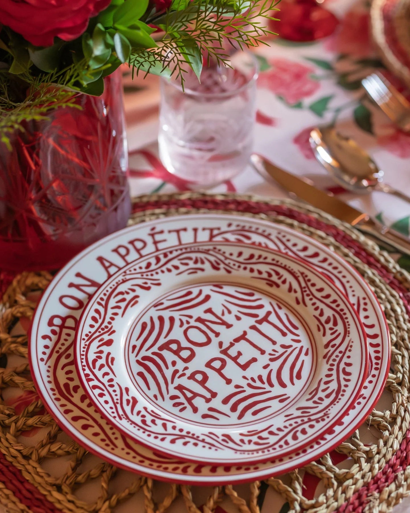 Luxe & Beau | Bon Appetit Starter Plate | Red