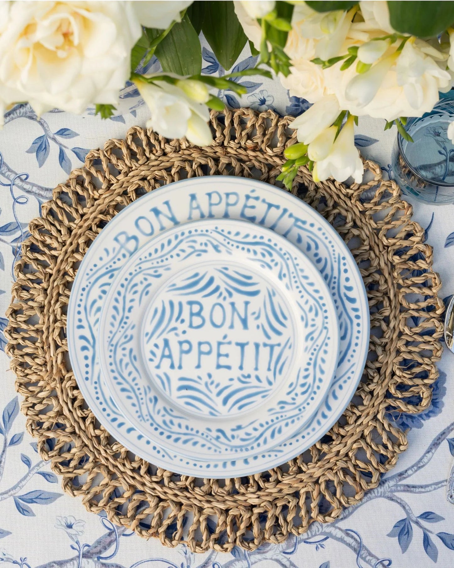 Luxe & Beau | Bon Appetit Starter Plate | Blue