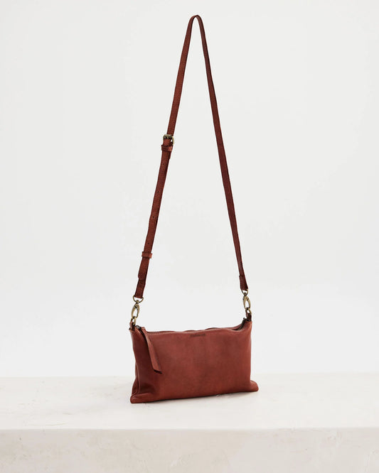 Juju & Co Monterey Crossbody - Cognac