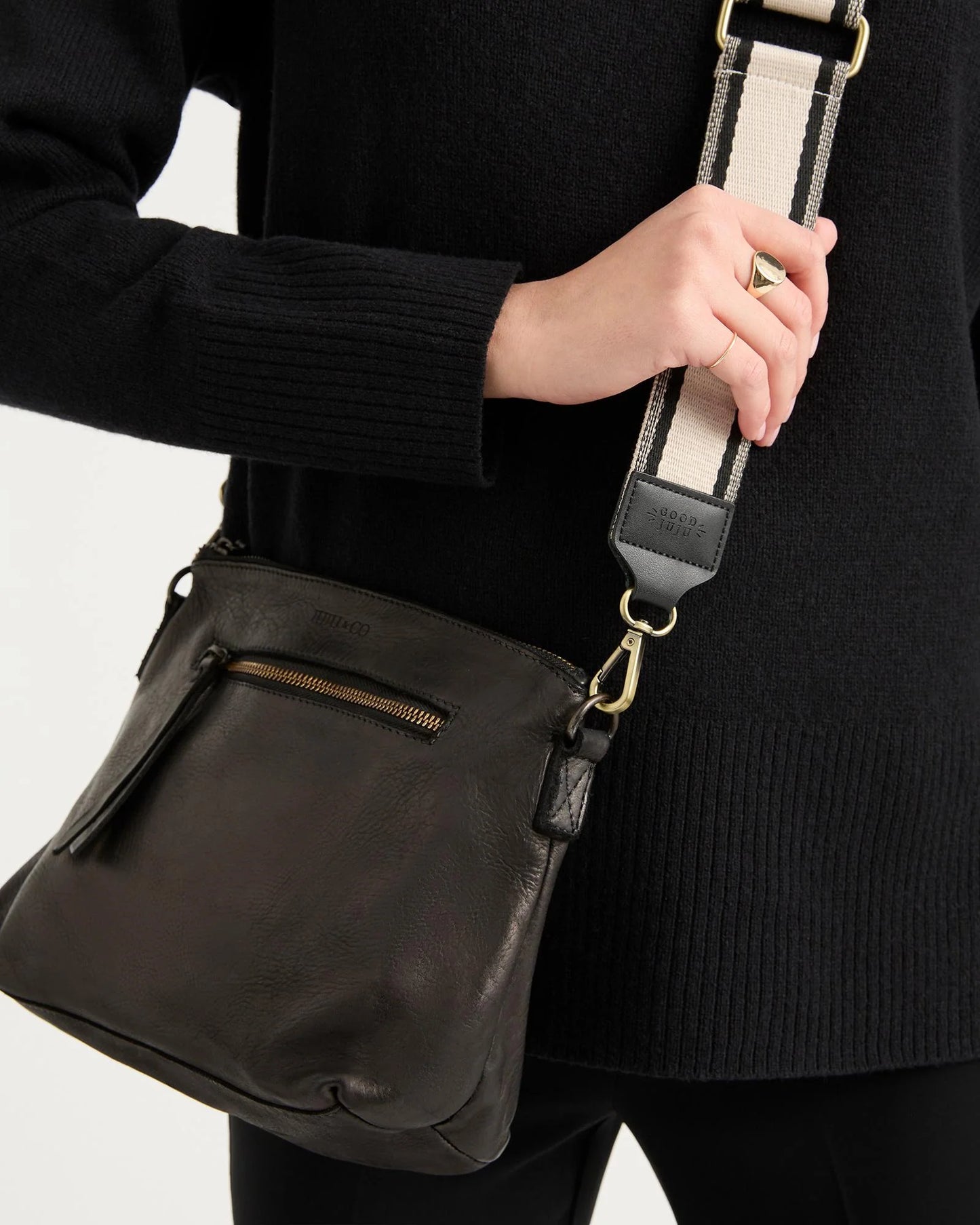 Juju & Co Large Essential Pouch - Black