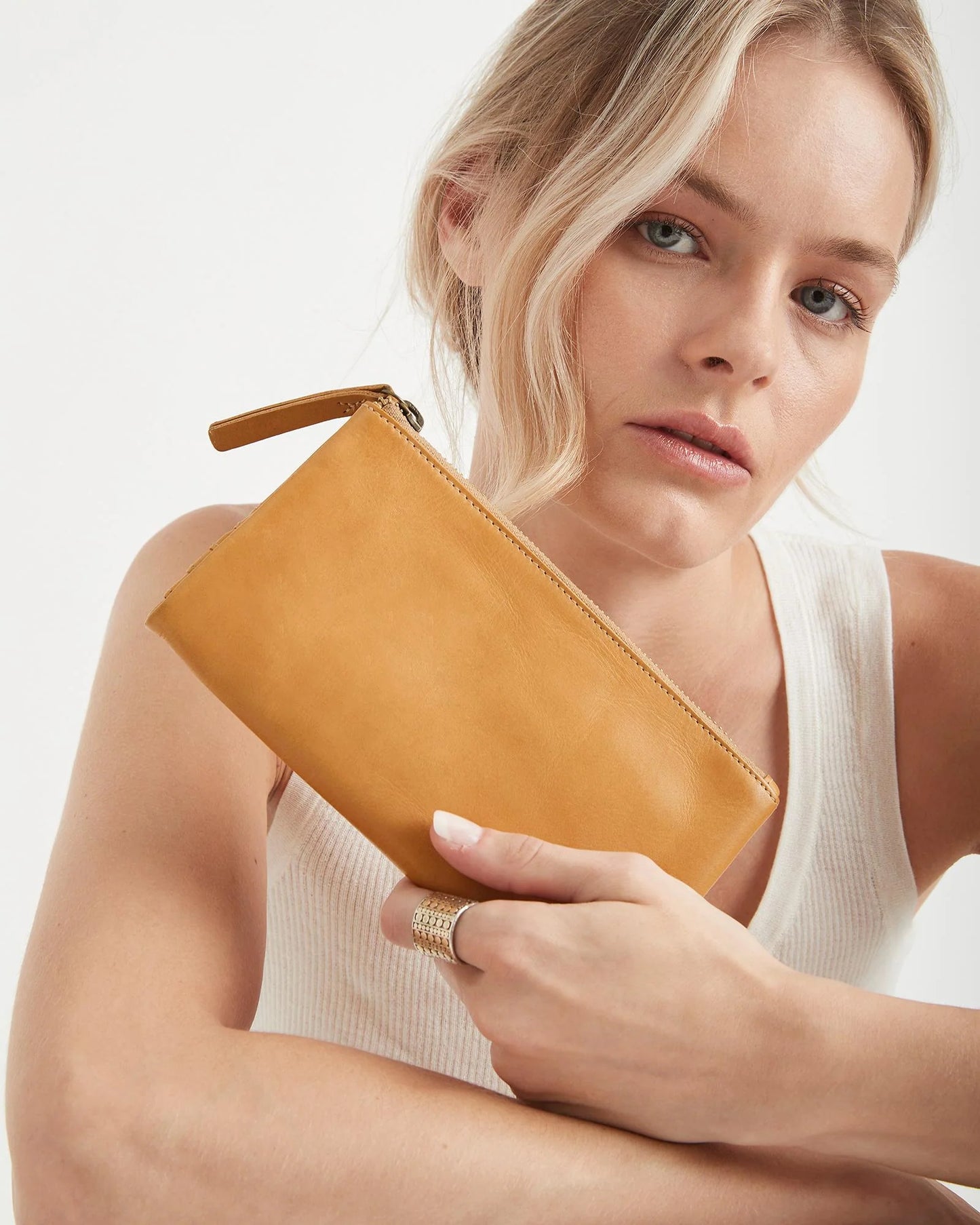 Juju & Co Capri Wallet - Large - Tan