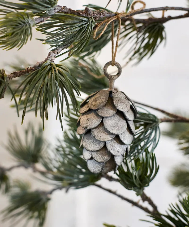 Hanging Pinecone | Short Ash Grey